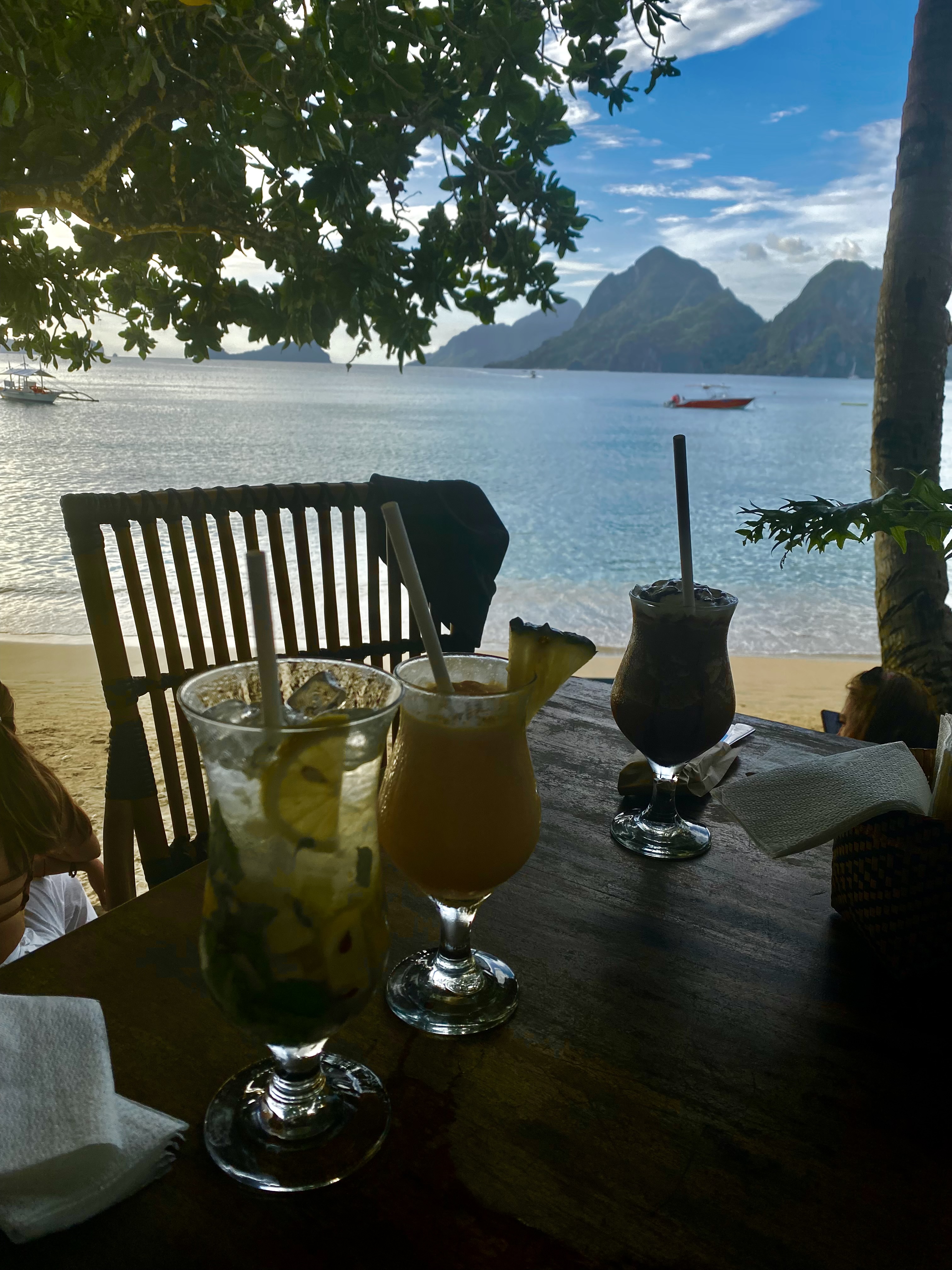 las cabanas beach el nido palawan