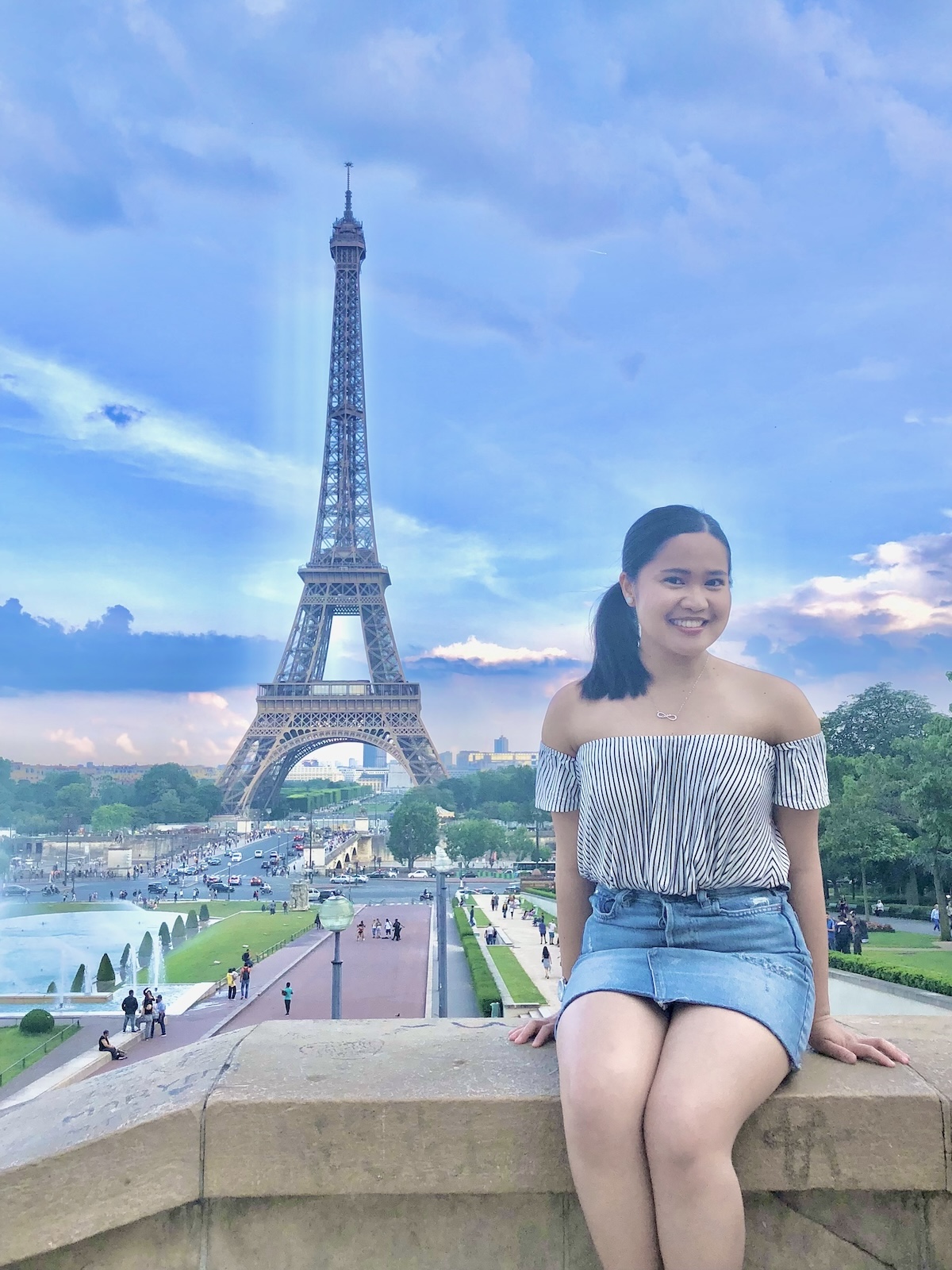 eiffel tower paris in one day
